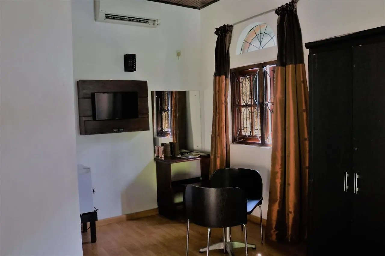 Pavana Hotel Negombo